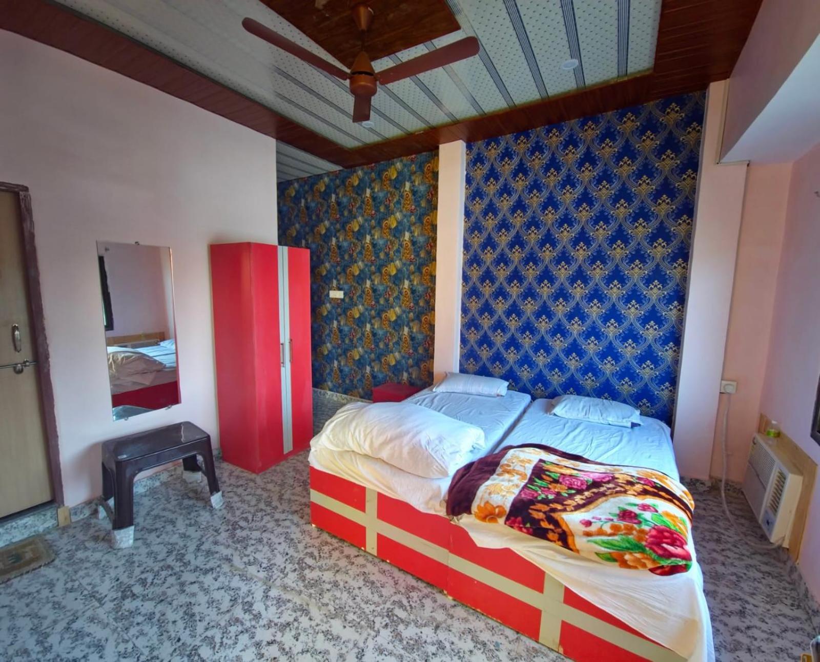 Hotel Kalika P Guest House พาราณสี ภายนอก รูปภาพ
